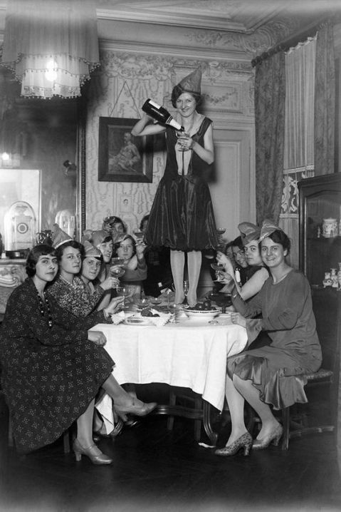 1920s-New-years-eve-party-getty-images